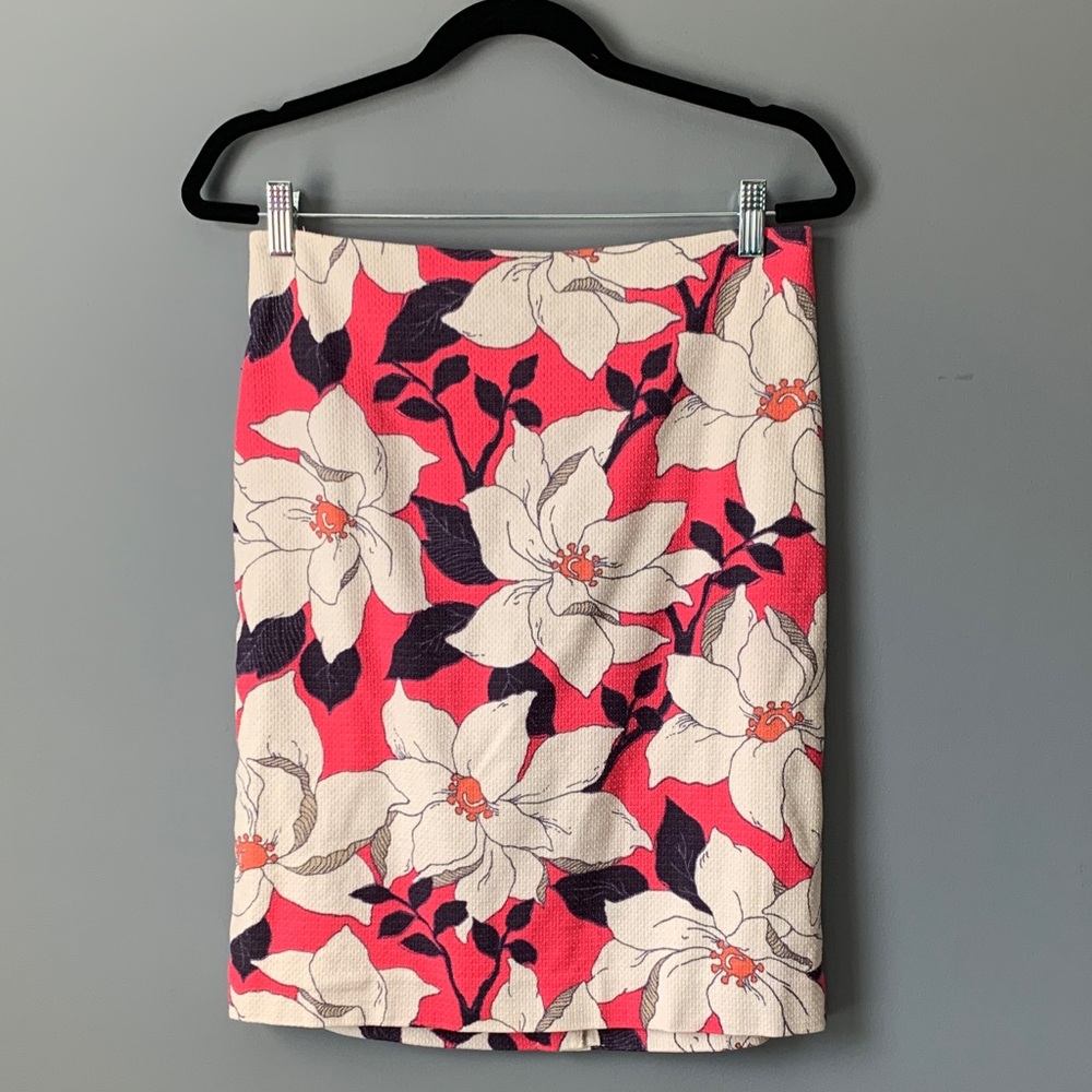 Vibrant Floral Skirt Ann Taylor Petite 8 (8P)